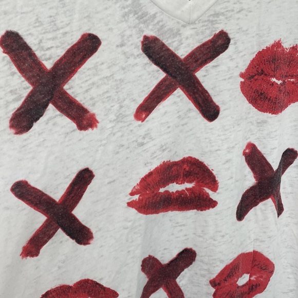 Chaser Oversized Tee: XO’s Edition - Picture 2 of 4